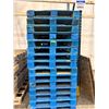Image 1 : Large lot of blue standard heavy pallets