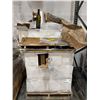 Image 1 : Pallet of glass bottles - 750ml wine bottles & clear glass bottles