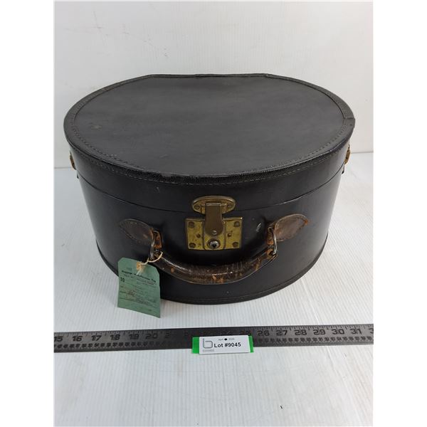 Vintage Eaton's Hat Box w/Hat Pins - 17.5" Diameter x 9" High