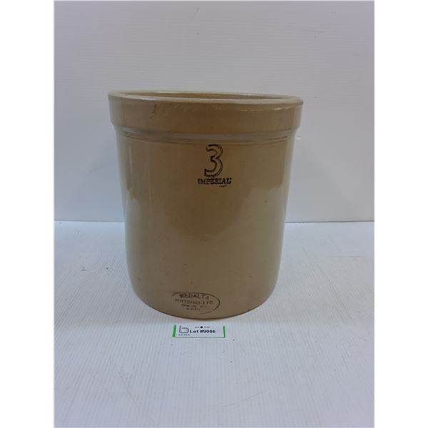 Medalta Potteries #3 Crock - No cracks or Chips