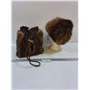 Image 2 : Beaver Fur Purse with Hand Warmer Tunnel and Fur Hat