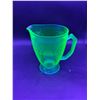 Image 4 : Vintage "Hazel Atlas" Florentine Poppy Green Uranium Glass Pitcher
