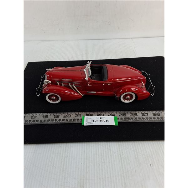 ERTL Diecast 1:18 Replica 1935 Auburn 851 Boattail Speedster