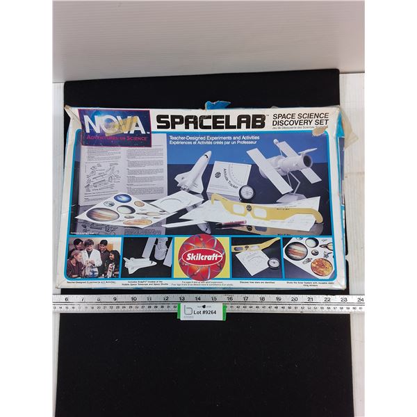 Space Lab Space Science Discovery Set-Unsure if Complete