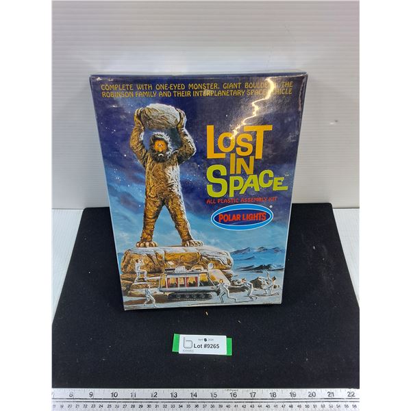 Lost In Space Plastic Assembly Set-sealed