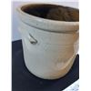Image 4 : 3 gallon Crock-some cracks