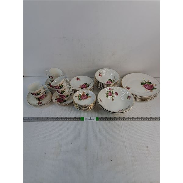 Swinnertons Ironstone "Alicia" Setting for 8-Missing (1) Cup/Saucer,Dinner Plate and (2) Johns-PU