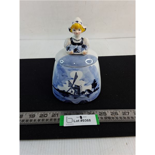 Vintage Delft Blue & White Porcelain Dutch Girl Trinket Dish