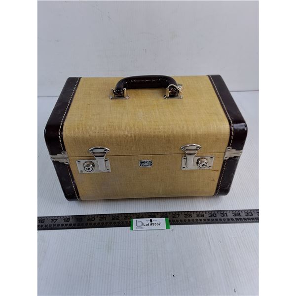Vintage Carson Travelite Amenities Suitcase - 14x9x8"