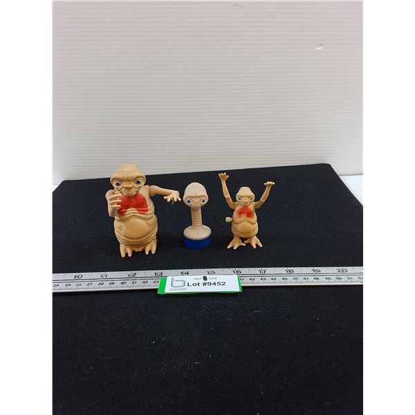 (3) ET Collectible Items