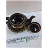 Image 4 : Black with Gold Earthenware Teapot