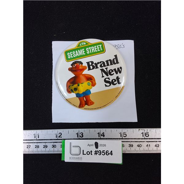 Sesame Street Ernie Pinback Button