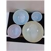 Image 3 : Pyrex 4-Bowl Primary Set Mixing Bowls