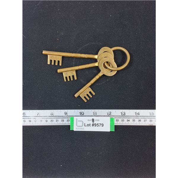 Set of 3 Brass Decorative Keys
