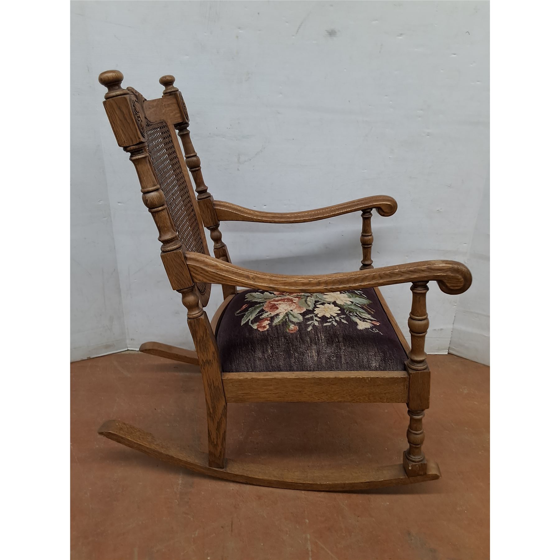 * Vintage Oak 