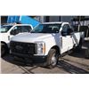 Image 1 : 2023 Ford F350 XL SD  STD Cab  LB  Pick Up