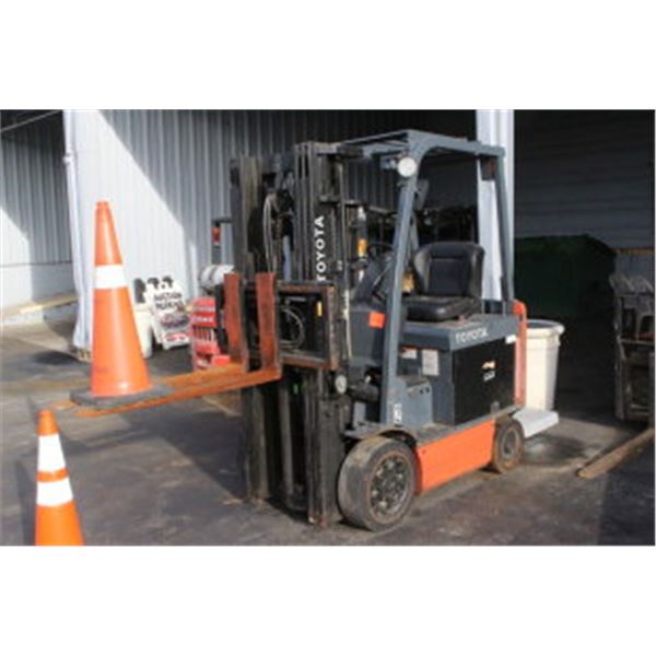 Toyota # 8FBCU25  5K LB  Cap Electric, Cushion Tires Forklift