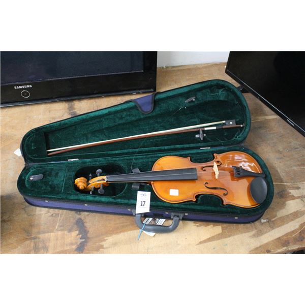 Violin w/Bow, Case