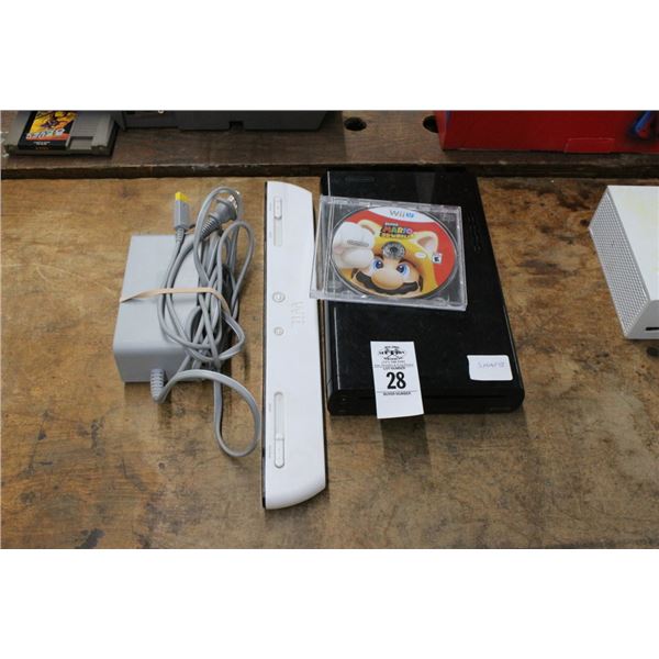 Nintendo WII  U  w/Mario 3D Game