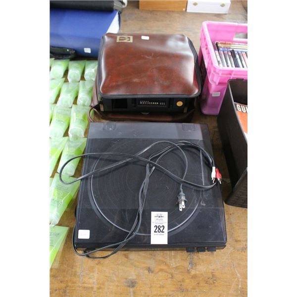 Optamis Kodak Turntable w/Slide Projector