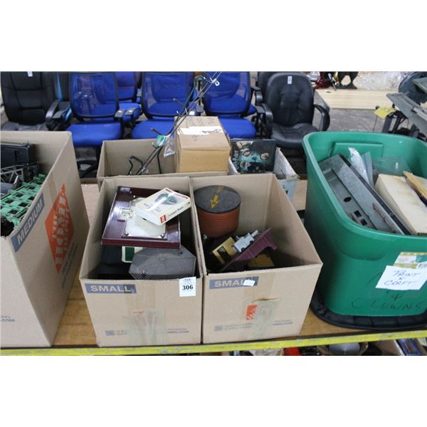 Boxes 4 w/Train Transformer, Track Accessories