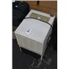 Image 1 : Dehumidifier