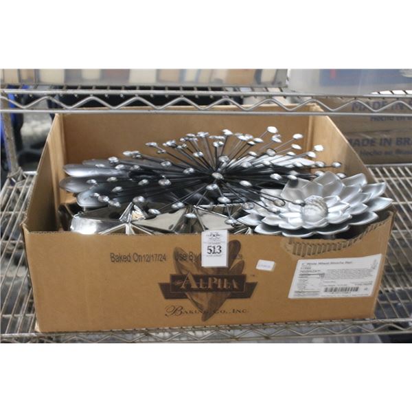 Contemporary Vase, Floral Décor, Starburst