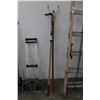 Image 1 : Garden Hoe w/Mop Handle
