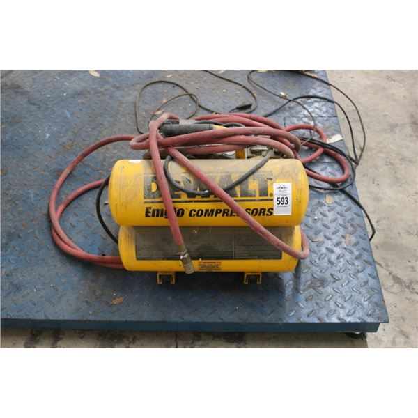 Dewalt Mglow Twin Cylinder Portable Air Compressor