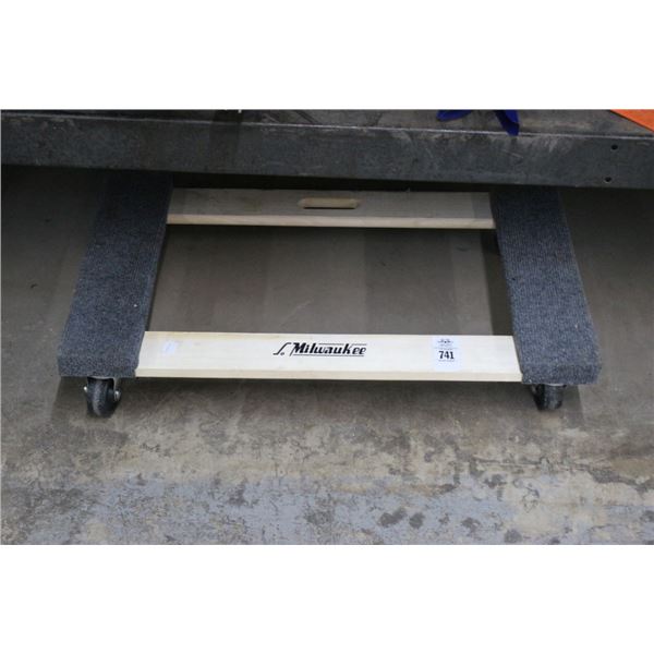 Milwaukee Moving Dolly