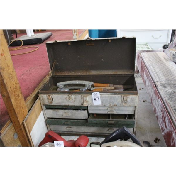Metal Toolbox w/Lathe Tools