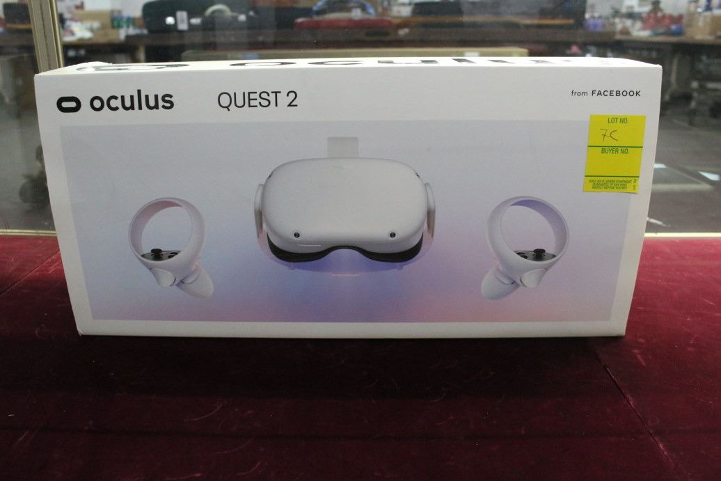 Oculus Quest 2 in box
