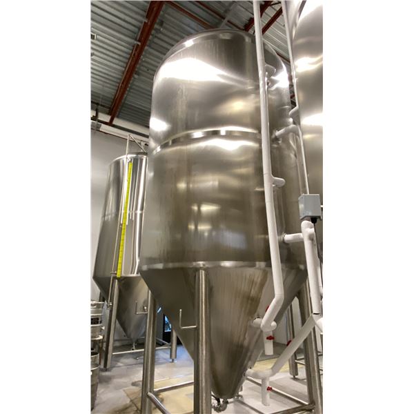 CHENGUAN INDUSTRY 12,000-LITER STAINLESS STEEL FERMENTATION TANK UNDER TOFFLON JOY