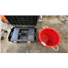 Image 4 : STANLEY MOBILE ROLLING TOOL CHEST AND RED PLASTIC UTILITY TUB