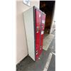 Image 17 : GROUP OF (5) FREE STANDING EMPLOYEE LOCKERS