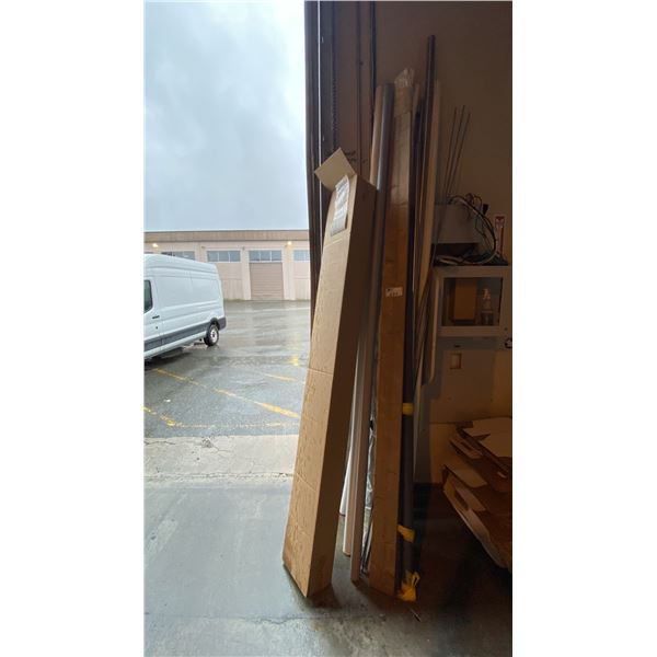 GROUP OF ASSORTED METAL & PLASTIC TUBING/PIPE AND THREADED READY ROD