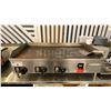 Image 1 : VOLLRATH CAYENNE COMMERCIAL GRILL