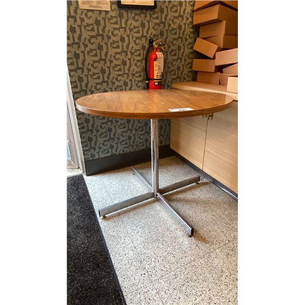 ROUND SINGLE PEDESTAL TABLE (36" DIAMETER TOP X 31" HIGH) - WOOD GRAIN WITH CHROME BASE