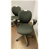 Image 1 : BLACK FABRIC UPHOLSTERED OFFICE CHAIR