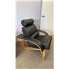 Image 4 : 3PCS. BLACK LEATHER SOFA AND CHAIRS SET