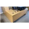 Image 2 : GROUP OF ASSORTED OFFICE FURNITURE ITEMS