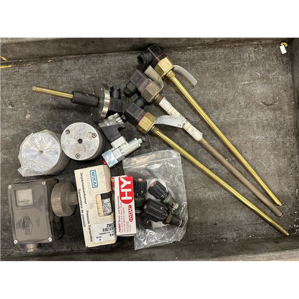 Lot of Misc. Herion, Wikai, Murr Items Plus More+++