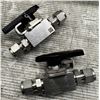 Image 2 : Lot of (6) Swagelok #SS-4SKPS6-LH Valves