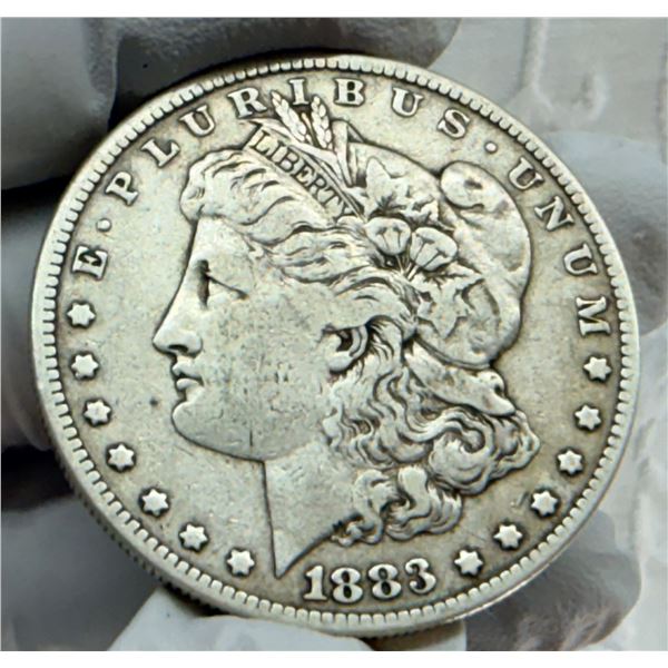 MORGAN SILVER DOLLAR - 1883