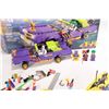 Image 2 : Lego "The Batman Movie" set no. 70906 The Joker Notorious Lowrider, in open box, partially assembled