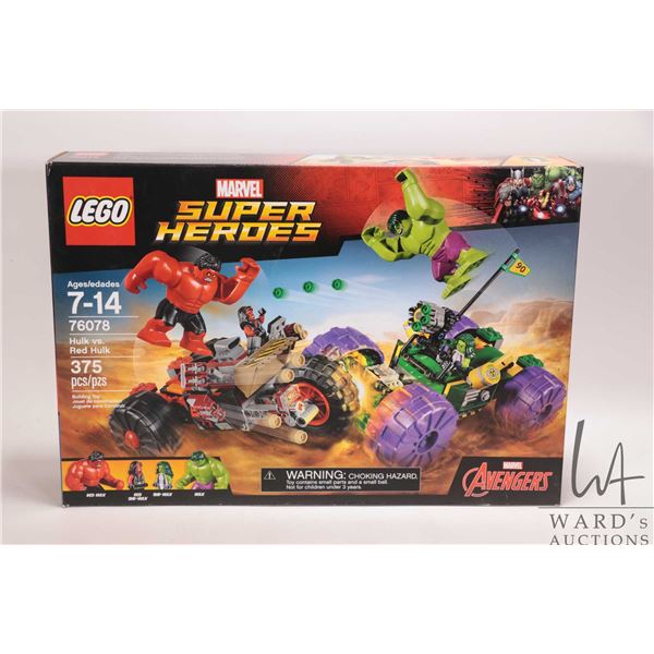 Lego "Marvels Super Heroes", set no. 76078 Hulk vs. Red Hulk, new in factor sealed box