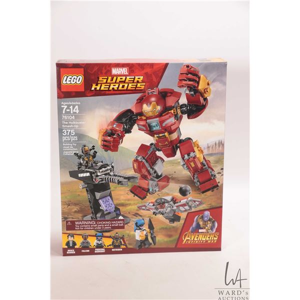 Lego "Marvel Super Heroes" set no. 76104 The Hulkbuster Smash-Up, new in factory sealed box