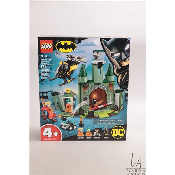 Lego "DC Comics" set no. 76138 Batman and the Joker Escape, new in factory sealed box