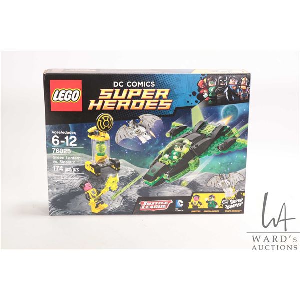 Lego "DC Comics Super Heroes" set no. 76025 Green Lantern vs. Sinestro, new in factory sealed box