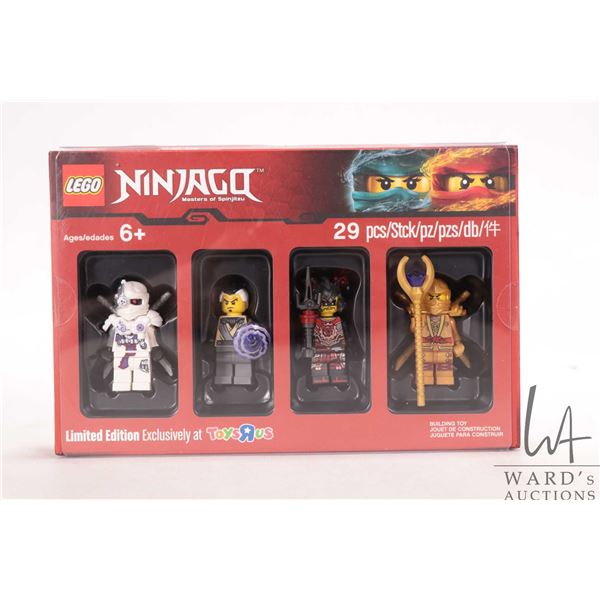 Lego "Ninjago" ToysRus exclusive Ninjago four figure mini set